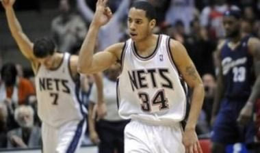 Ερασιτέχνης ταπείνωσε τον αστέρα των Nets, Devin Harris (vid)