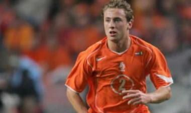 Εξω ο Χάιτινγκα, φαν Πέρσι, μέσα ο Κρόμκαμπ