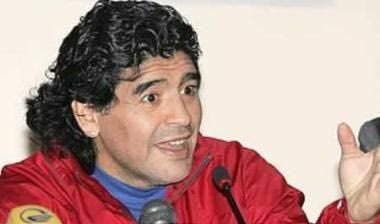 Μαραντόνα: “Γελάω με τους επικριτές μου”