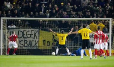 6η αγ.: Γκέλες κορυφής για Χρόνινχεν, Αϊντχόφεν (vids)