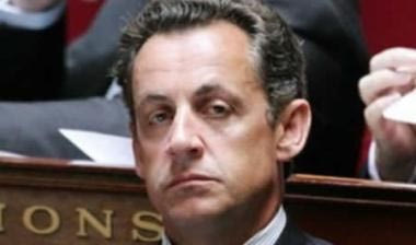 Εξω φρενών ο Σαρκοζί στο φιλικό της Γαλλίας