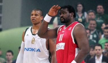 Μόνο στον τελικό οι “αιώνιοι”