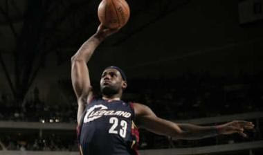 Με κεφάτο τον James οι Cavs άλωσαν το Dallas