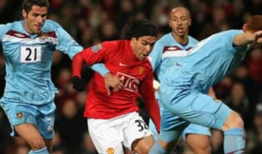 Τέβες: “Θέλω να συνεχίσω στη Μάντσεστερ”