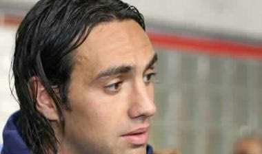 “Φλερτάρει” με το χειρουργείο ο Νέστα