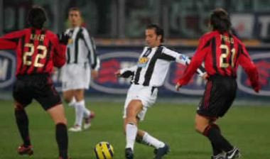 Νοκ άουτ ο Καμορανέζι, στην αποστολή ο Κακά