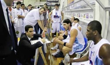 Σφαιρόπουλος: “Νίκη μέσω της άμυνας”