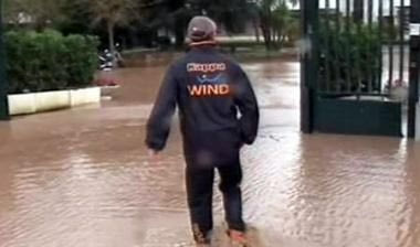 Πλημμύρισε το προπονητικό κέντρο της Ρόμα! (vids)