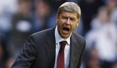 “Φωνές” Βενγκέρ για τη διαιτησία, αγωνία για Φάμπρεγκας