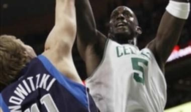 Οκτώ συνεχόμενες νίκες οι Celtics