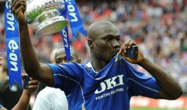 Πλήγμα με Ντιόπ στην Πόρτσμουθ