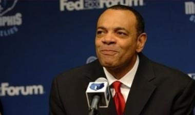Παρουσιάστηκε επίσημα ο Hollins από τους Grizzlies
