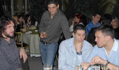 Σάρας: “Να βάζουμε την μπάλα στο καλάθι”