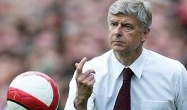 Βενγκέρ: “Το αμυντικό ποδόσφαιρο ρίχνει το επίπεδο της Πρέμιερ Λιγκ!”