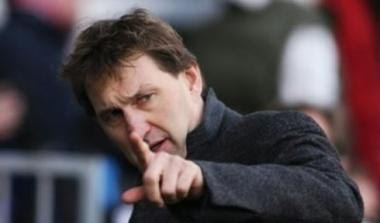 Τέλος ο Ανταμς