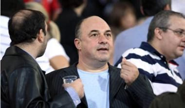 “Κύριε Ψυχομάνη, αδειάστε μας τη γωνιά”, τονίζει η ΠΑΕ