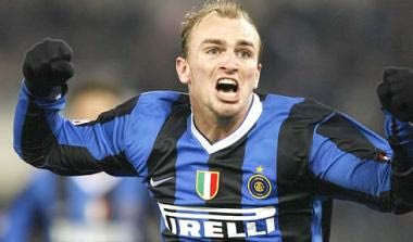 Ανανέωνει ο Καμπιάσο, νέες βολές σε Μουρίνιο από Ντακούρ