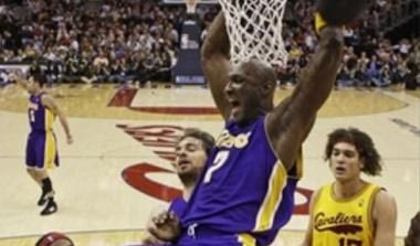 Οι Lakers έσπασαν το αήττητο των Cavaliers στο Cleveland