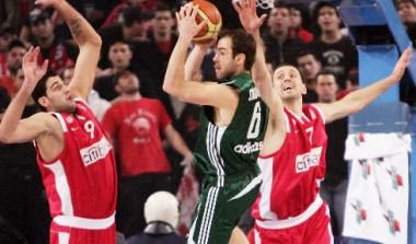 Νίκησαν και βλέπουν ντέρμπι οι “αιώνιοι”