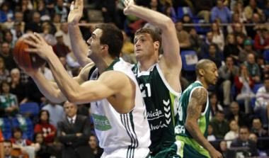 Με Τσαρτσαρή, Πέκοβιτς για να τις χιλιάσει