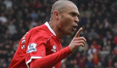 Διέψευσε για Άλβες η Μπενφίκα