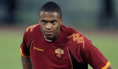 Μπαπτίστα: “Οι διαιτητές ευνοούν Ίντερ και Γιουβέντους”