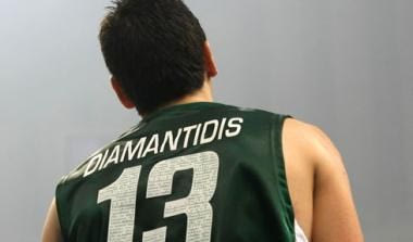 Διαμαντίδης: “Εχουμε συνηθίσει να παίζουμε με την πλάτη στον τοίχο”