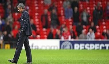 Πανό κατά του Μουρίνιο στο προπονητήριο της Ίντερ