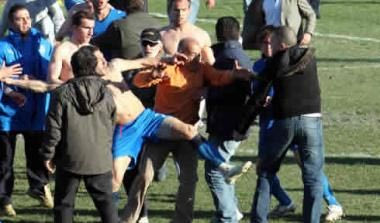 Ξύλο και προπηλακισμοί στο Κέρκυρα-ΠΑΣ Γιάννινα