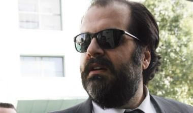 Πατέρας στο contra.gr: “Δεν ασχολούμαι με τρίχες”