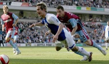 Απίστευτο “θέατρο” από τον Πέντερσεν στο Άρσεναλ-Μπλάκμπερν (vid)