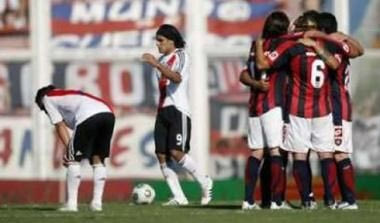 Διασύρθηκε η Ρίβερ, ιστορικός Μ. Παλέρμο (vids)