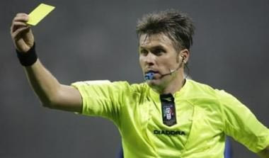 Κάρτα σε λάθος παίκτη έδειξε ο Ροζέτι (vid)