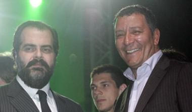 Σύσκεψη κορυφής με στήριξη σε Τεν Κάτε