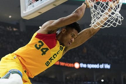 Πόσο πιθανό είναι ο Γιάννης Αντετοκούνμπο ν’ αναδειχθεί MVP και κορυφαίος αμυντικός;