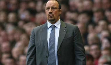 Μπενίτεθ: “Πρέπει πρώτα να πουλήσουμε παίκτες για να αγοράσουμε”