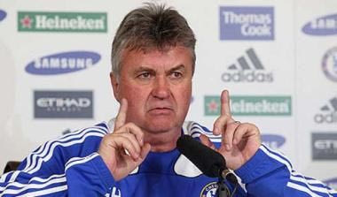 Μπακ: “Δεν μένει ο Χίντινκ, δεν έρχεται ο Μουρίνιο”