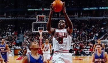 Τέλος η σεζόν για τον Luol Deng