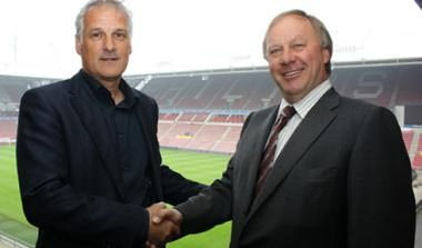 Επέστρεψε στην Αϊντχόφεν ο Ρούτεν