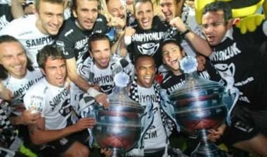 Έφτασε τα 11 πρωταθλήματα η Μπεσίκτας (vids)