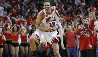 “Ζωντανοί” στην τρίτη παράταση οι Bulls, πρόκριση για Rockets, Magic (vids)