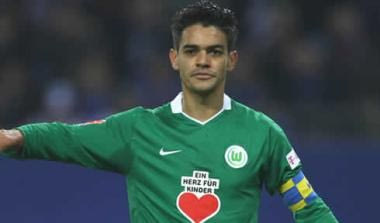 Ανανέωσε ως το 2013 ο Ζόσουε