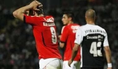 Τρεις “μάχες” για την παραμονή