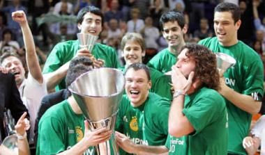 Αποθέωση στο ξενοδοχείο