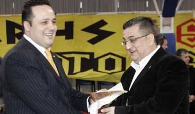 Πόλεμος ανακοινώσεων ΑΣ Αρη-Λ. Σκόρδα