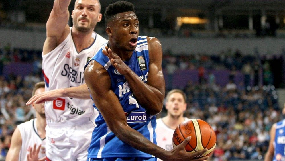 Γιατί ο Θανάσης Αντετοκούνμπο έρχεται… πιο κοντά στην ΑΕΚ