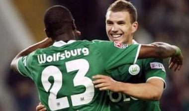 Θέλουν τρίποντο τίτλου Βόλφσμπουργκ-Μπάγερν