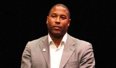 Ανέλαβε την Τρανμίρ ο Μπαρνς