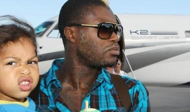 Το contra.gr στο “Ελ. Βενιζέλος” για την άφιξη του Σισέ (vids+photos)