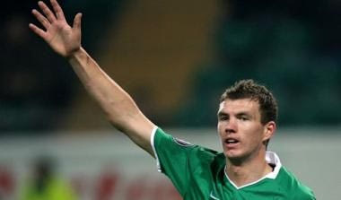 Το “ναι” του Τζέκο περιμένουν στη Μίλαν